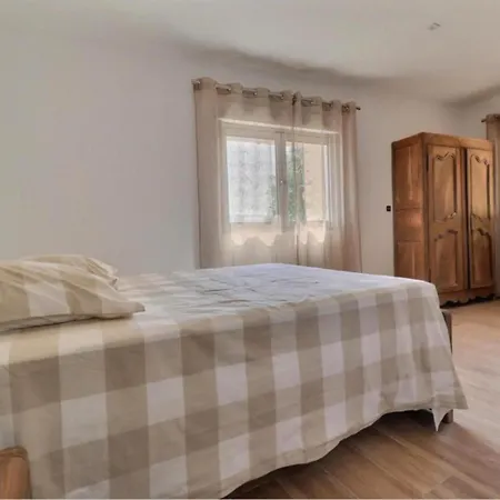 De Chabrier Apartmán *